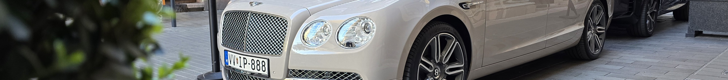 Bentley Flying Spur W12