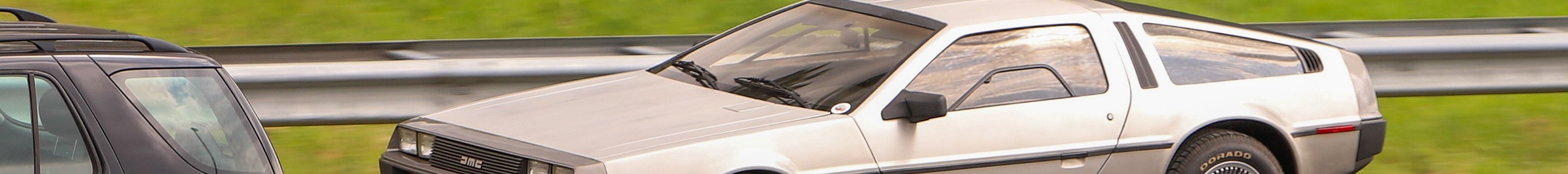 DeLorean DMC-12