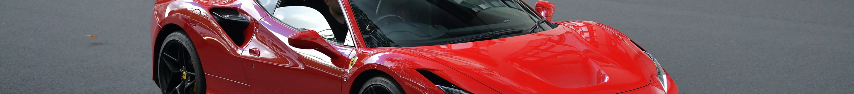 Ferrari F8 Tributo