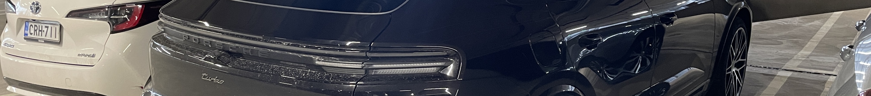 Porsche Macan EV Turbo