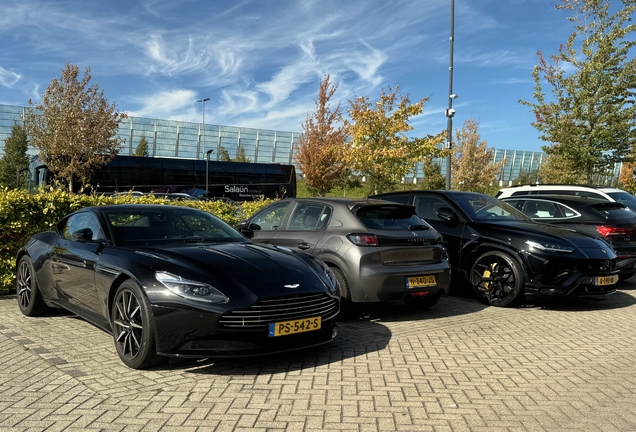 Aston Martin DB11