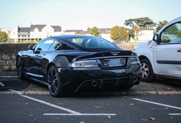 Aston Martin DBS Carbon Black Edition
