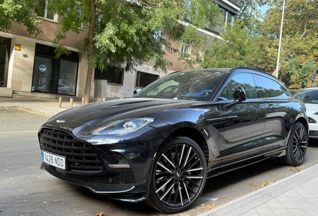 Aston Martin DBX707