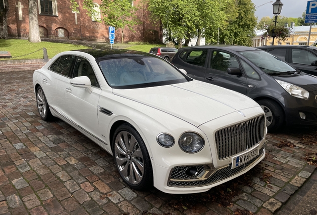 Bentley Flying Spur Hybrid Azure