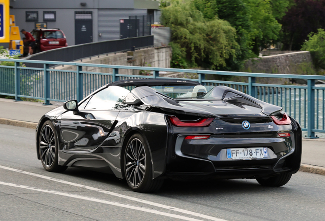 BMW i8 Roadster