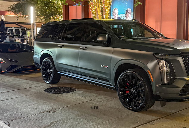 Cadillac Escalade-V ESV 2025