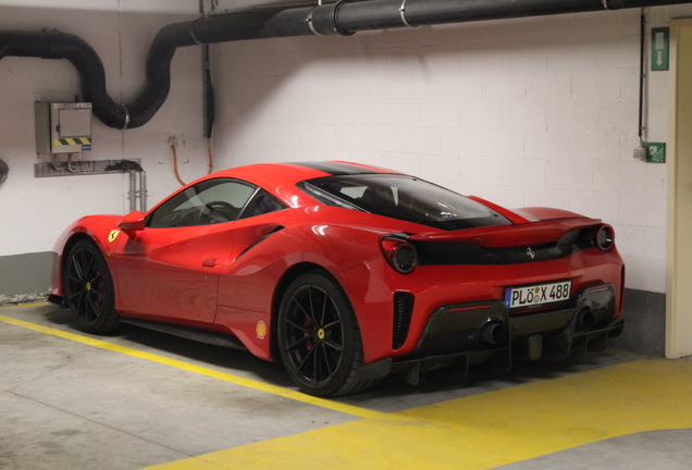 Ferrari 488 Pista
