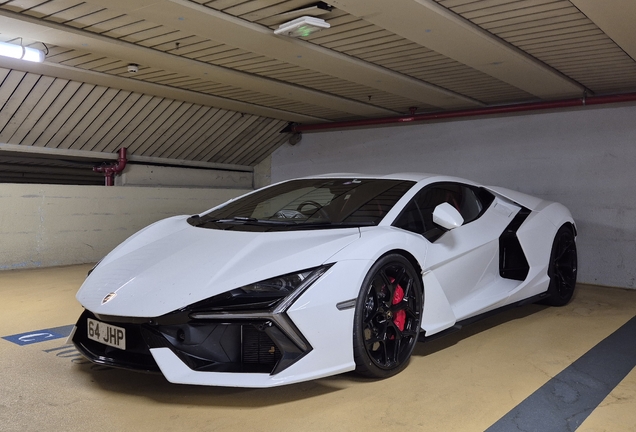 Lamborghini Revuelto