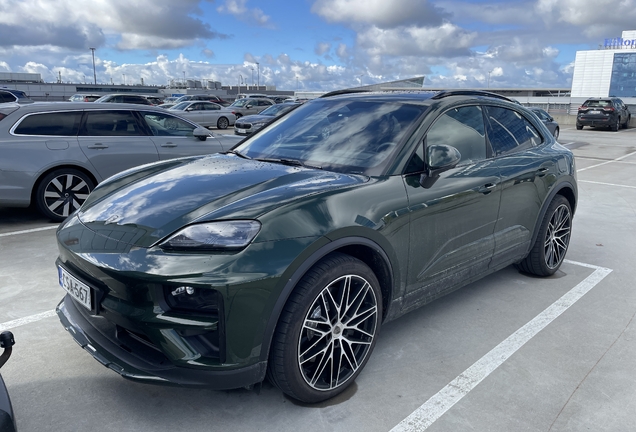 Porsche Macan EV Turbo