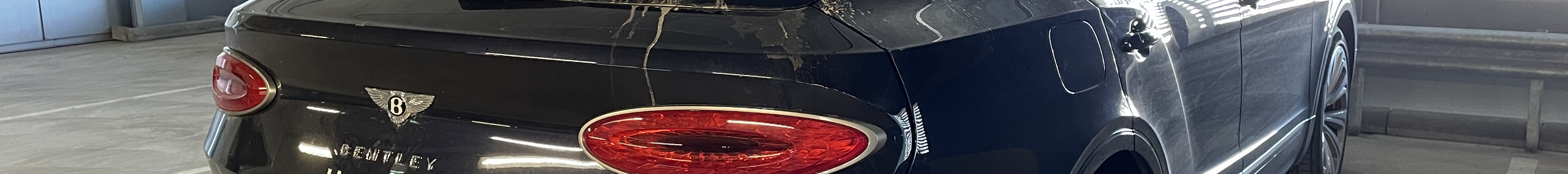 Bentley Bentayga Hybrid Odyssean Edition