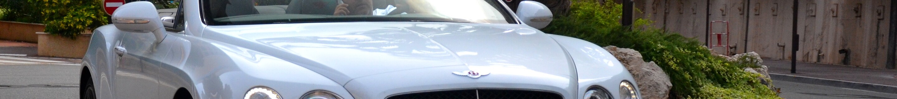 Bentley Continental GTC V8