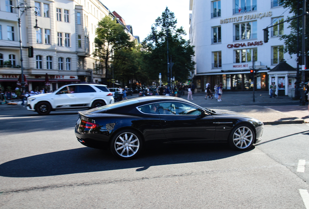 Aston Martin DB9