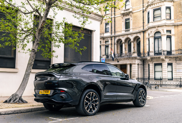 Aston Martin DBX