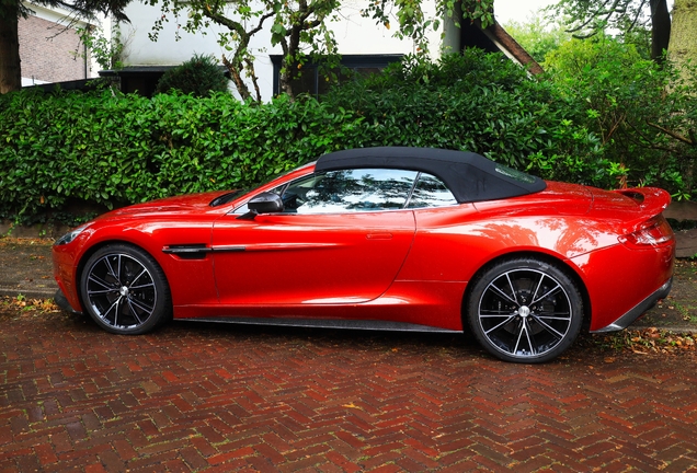 Aston Martin Vanquish Volante