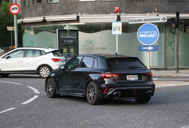 Audi RS3 Sportback 8Y 2025
