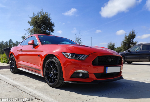 Ford Mustang GT 2015 Black Shadow Edition