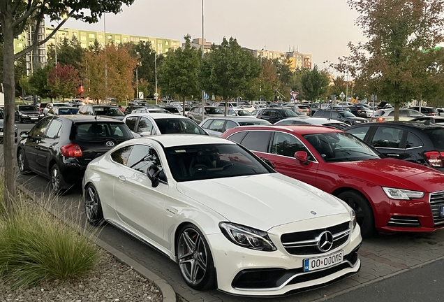 Mercedes-AMG C 63 S Coupé C205