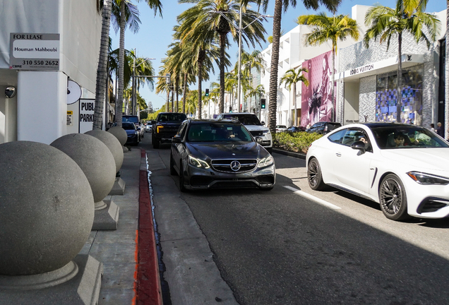 Mercedes-Benz E 63 AMG S212 2013