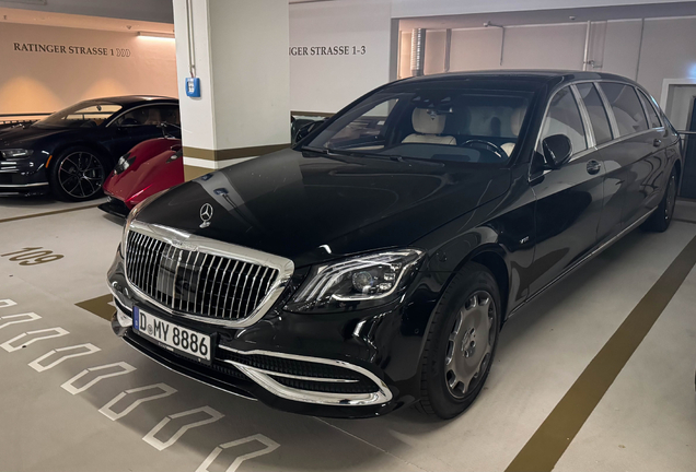 Mercedes-Maybach S 650 Pullman VV222