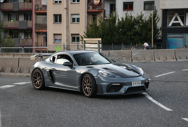 Porsche 718 Cayman GT4 RS Weissach Package