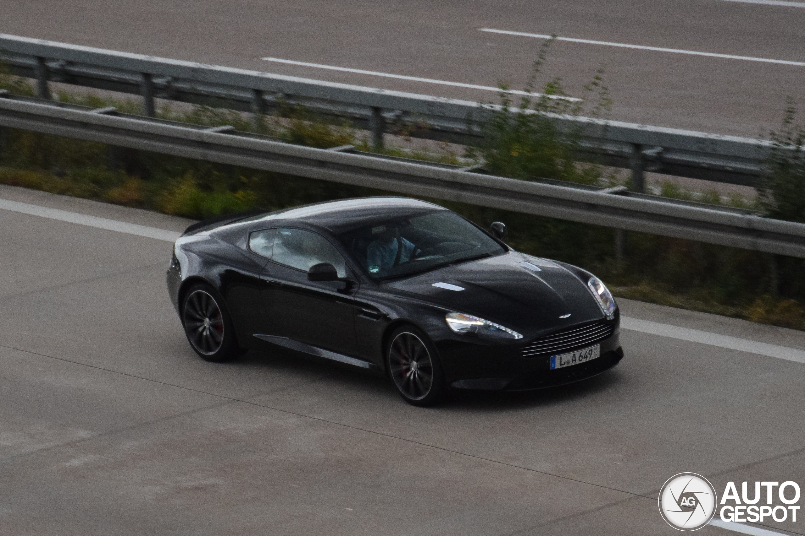 Aston Martin DB9 2013