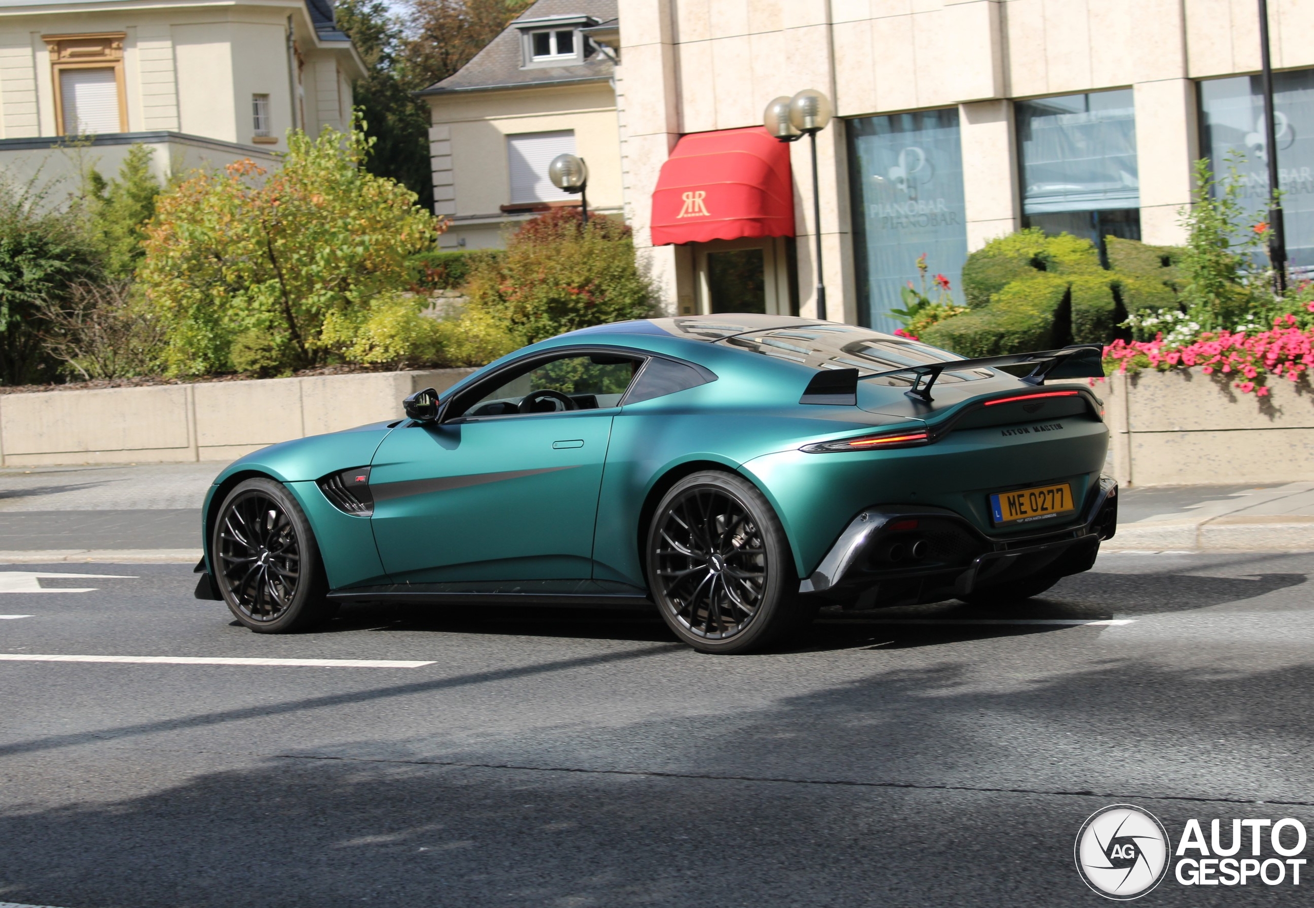 Aston Martin V8 Vantage Formula 1 Edition