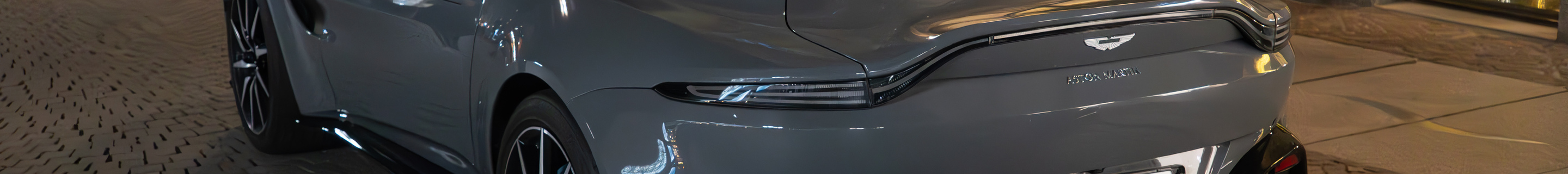 Aston Martin V8 Vantage 2018