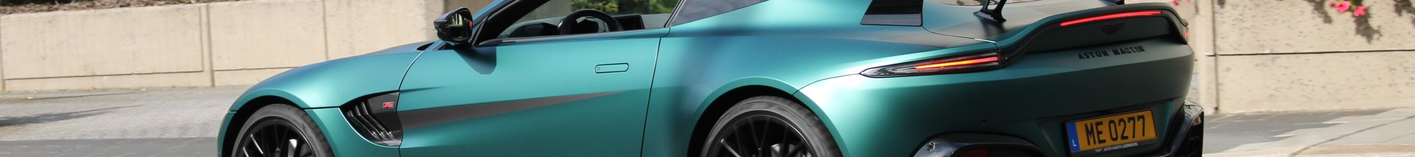 Aston Martin V8 Vantage Formula 1 Edition