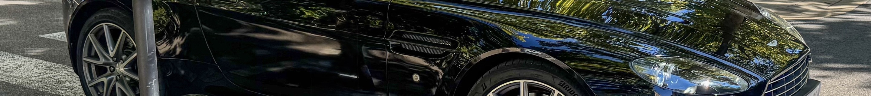 Aston Martin V8 Vantage S