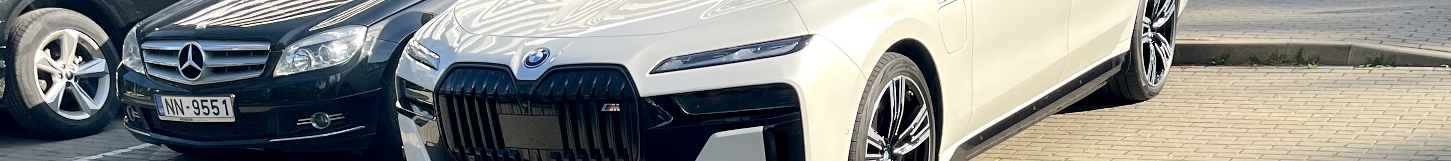 BMW M760e xDrive