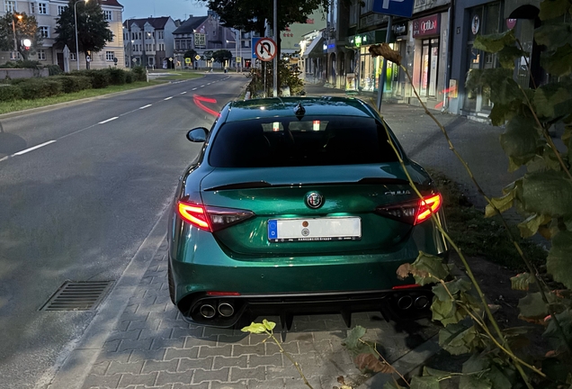 Alfa Romeo Giulia Quadrifoglio 2023