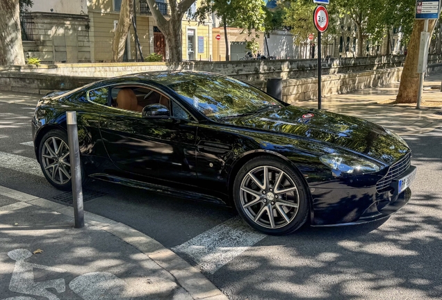 Aston Martin V8 Vantage S