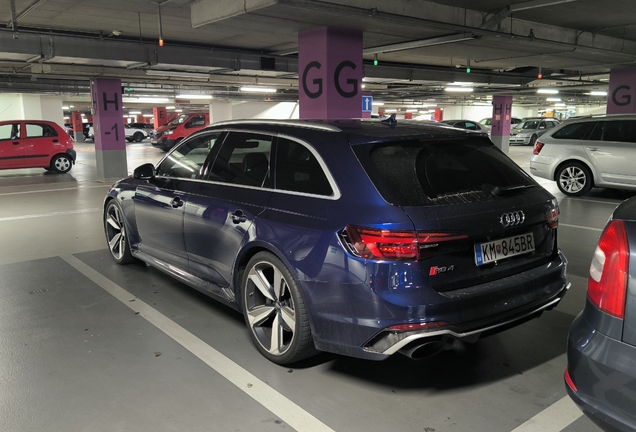 Audi RS4 Avant B9