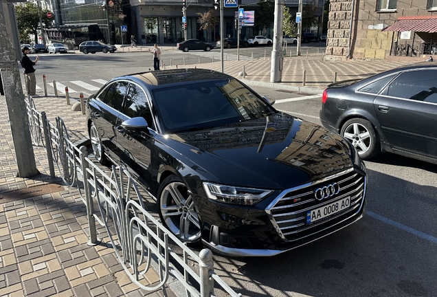 Audi S8 D5