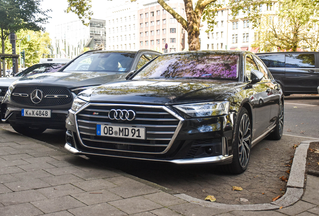 Audi S8 D5