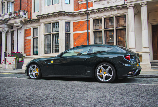 Ferrari FF