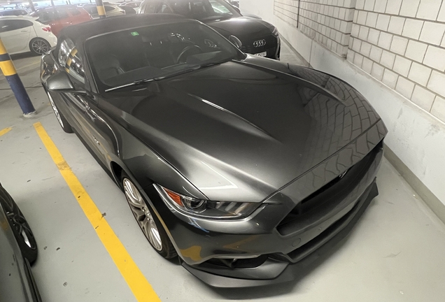 Ford Mustang GT Convertible 2015