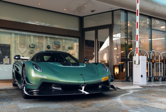 Koenigsegg Jesko Attack