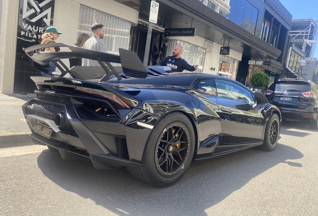 Lamborghini Huracán LP640-2 STO