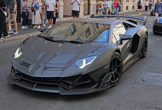 Lamborghini Aventador LP780-4 Ultimae Roadster Mansory Damask Edition