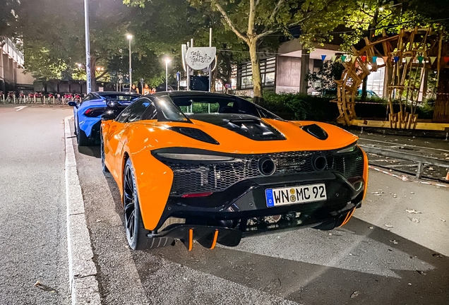 McLaren Artura Spider