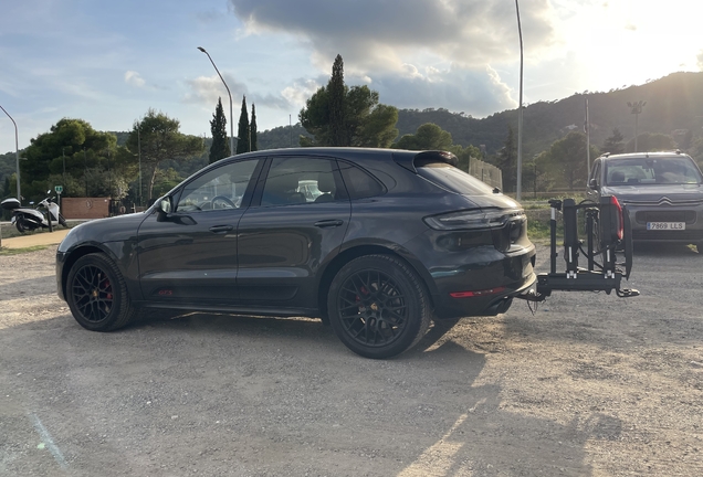 Porsche 95B Macan GTS MkIII