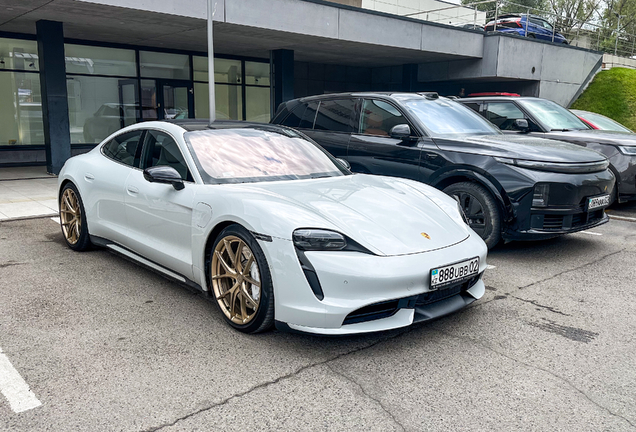 Porsche Taycan Turbo MkI