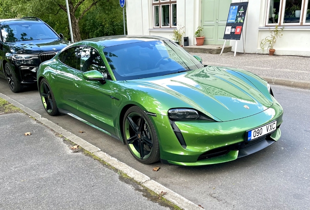 Porsche Taycan Turbo