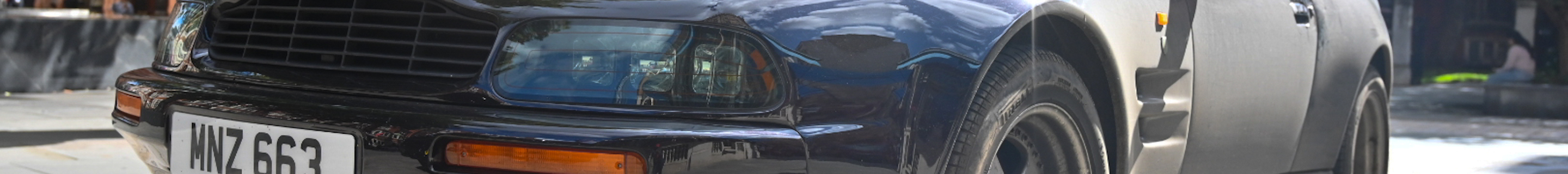 Aston Martin Virage Volante