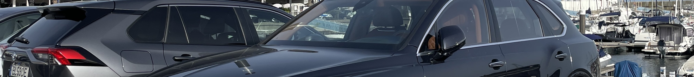 Bentley Bentayga V8 2021