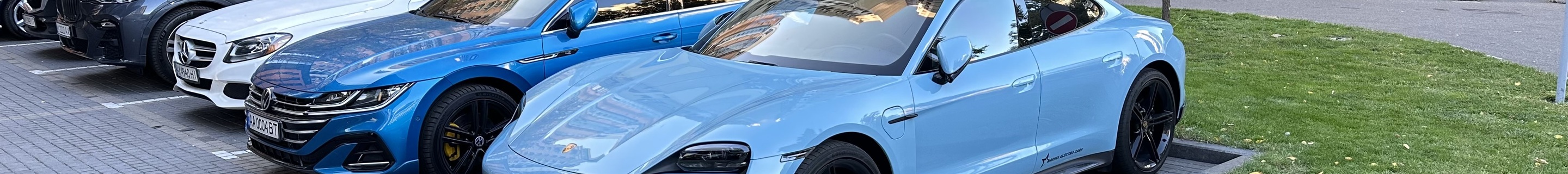 Porsche Taycan Turbo S MkI