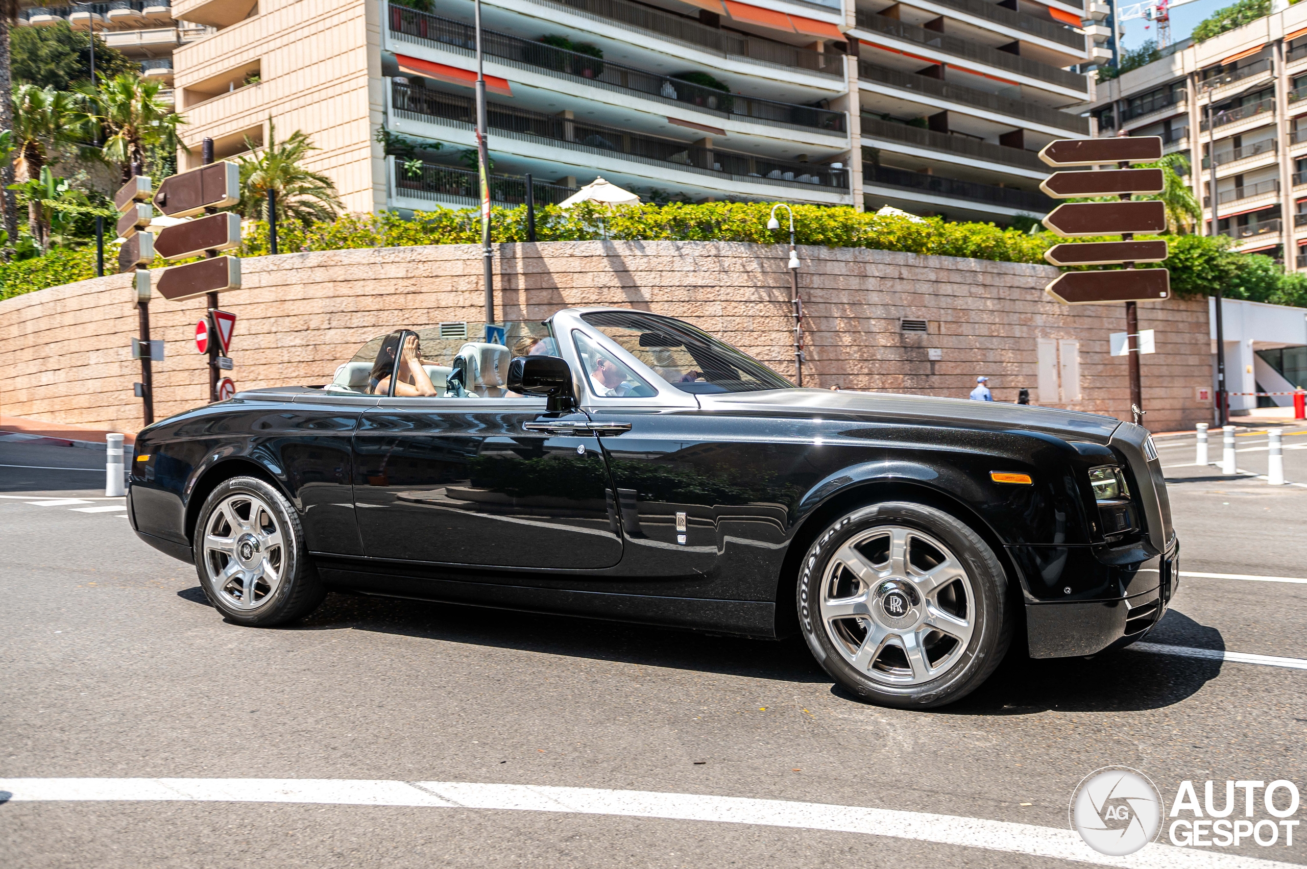 Rolls-Royce Phantom Drophead Coupé Series II - 22 September