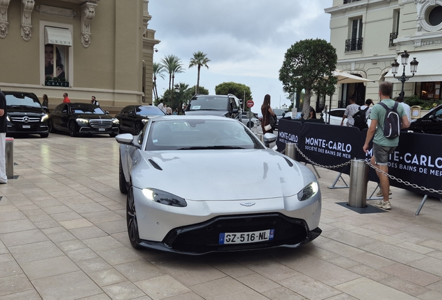 Aston Martin V8 Vantage 2018