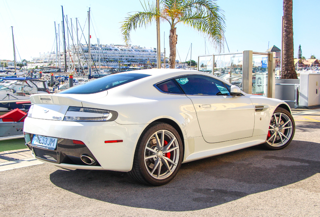 Aston Martin V8 Vantage S